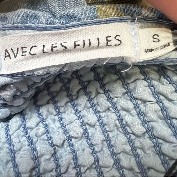 Avec Les Filles NWT Dress Denim Floral Smocked Puff Sleeve Bow Size Small - Picture 6 of 9